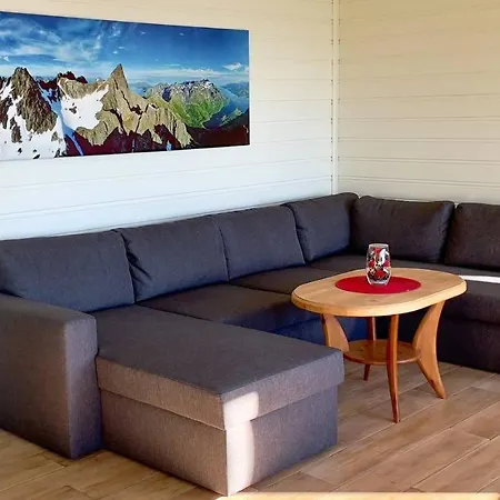 Lofoten Red * Laupstad