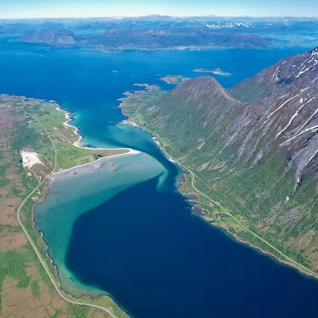 Lofoten Red