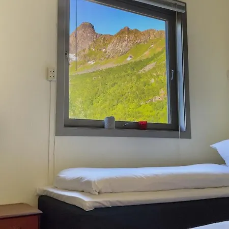 Lofoten Red Villa Laupstad