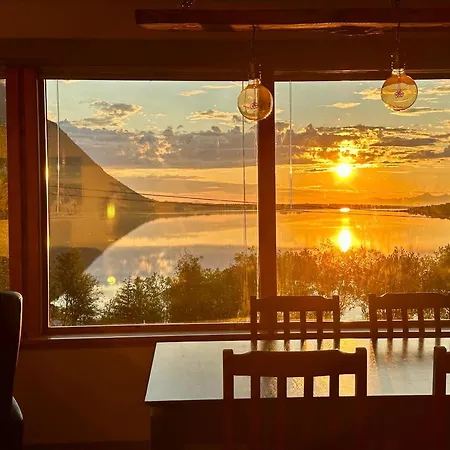 Villa Lofoten Red Laupstad