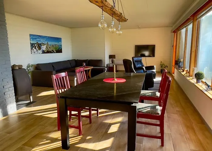 Villa Lofoten Red