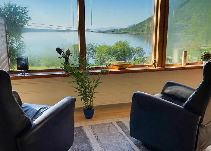 Villa Lofoten Red Laupstad