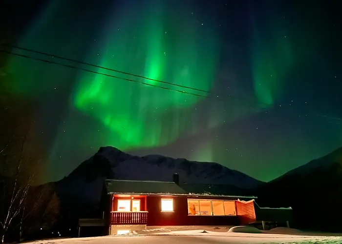 Villa Lofoten Red *